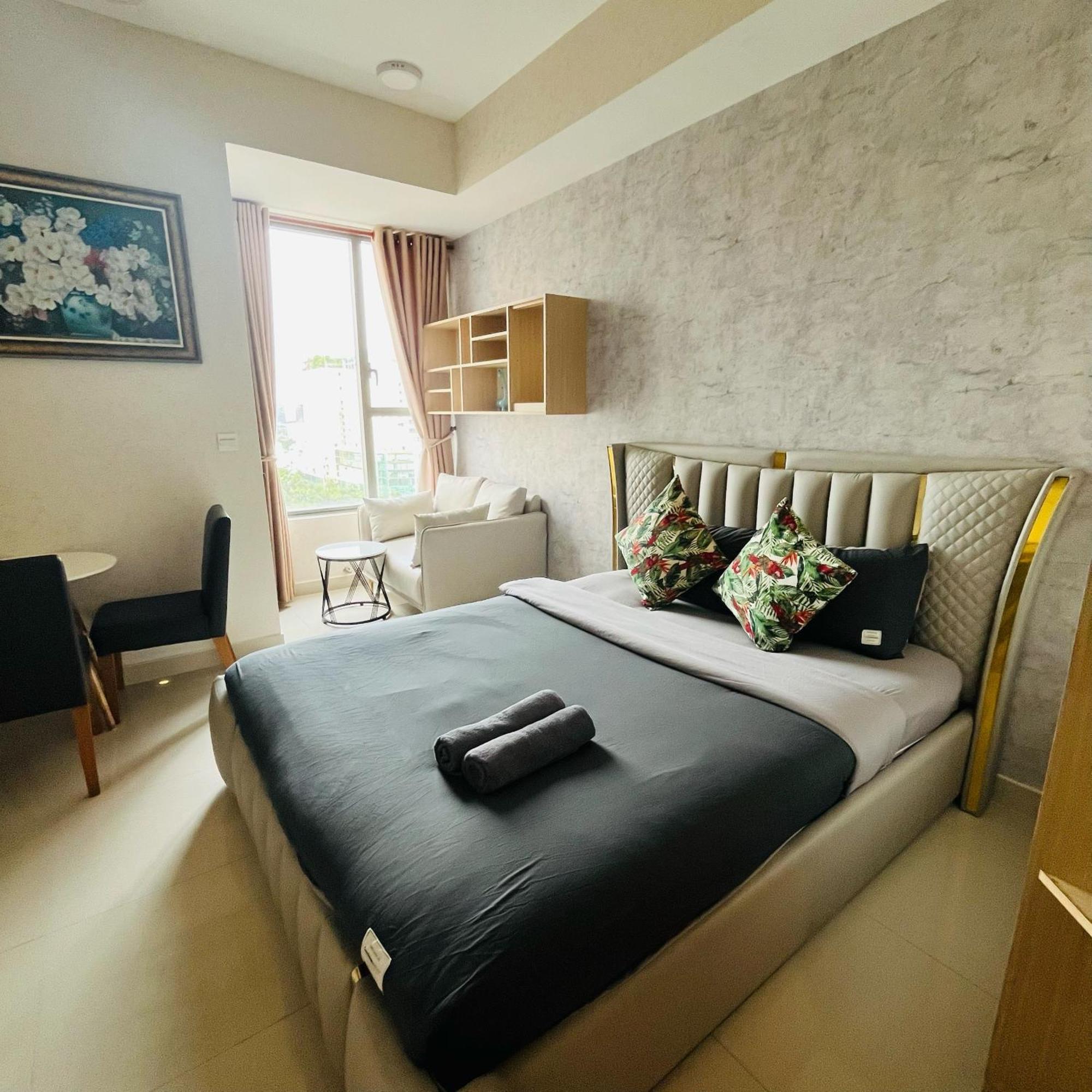 Awesome Rivergate Apartment - Cbd In Hcm City Хошимін Екстер'єр фото