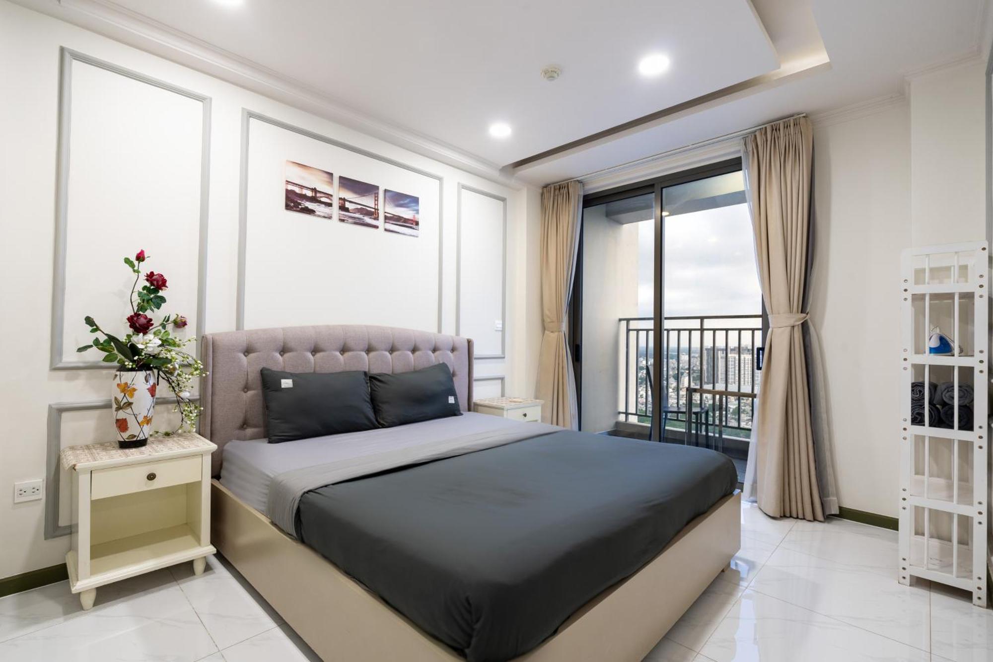 Awesome Rivergate Apartment - Cbd In Hcm City Хошимін Екстер'єр фото
