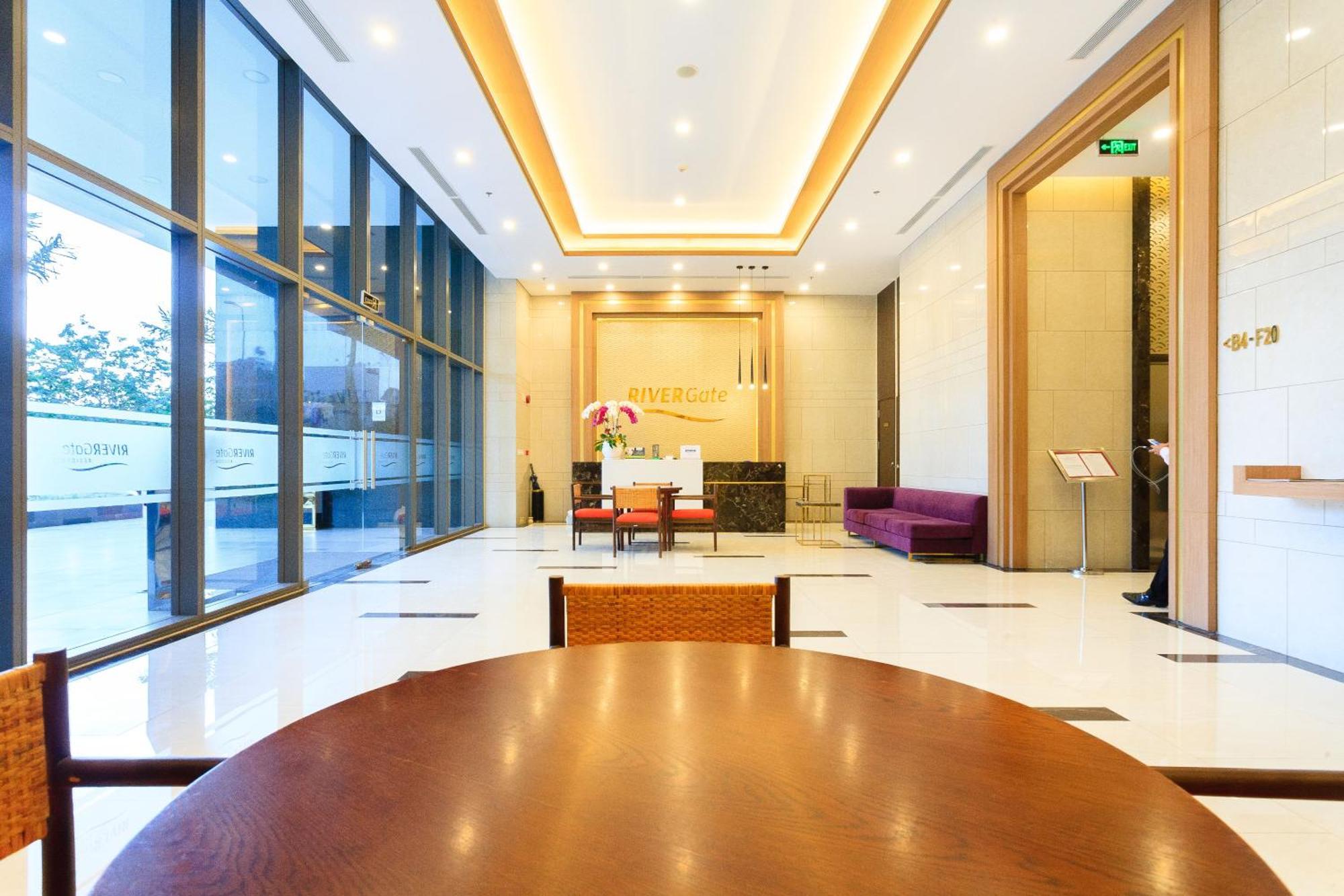 Awesome Rivergate Apartment - Cbd In Hcm City Хошимін Екстер'єр фото