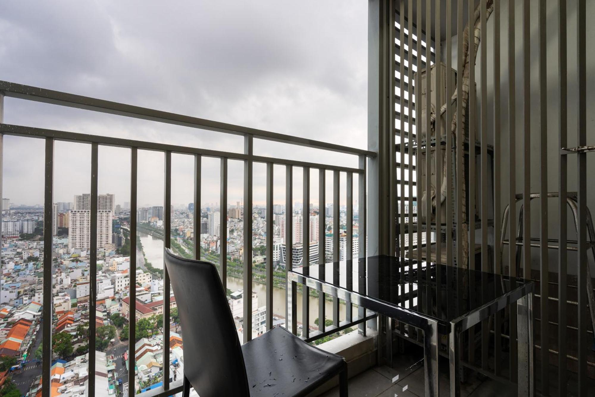 Awesome Rivergate Apartment - Cbd In Hcm City Хошимін Екстер'єр фото
