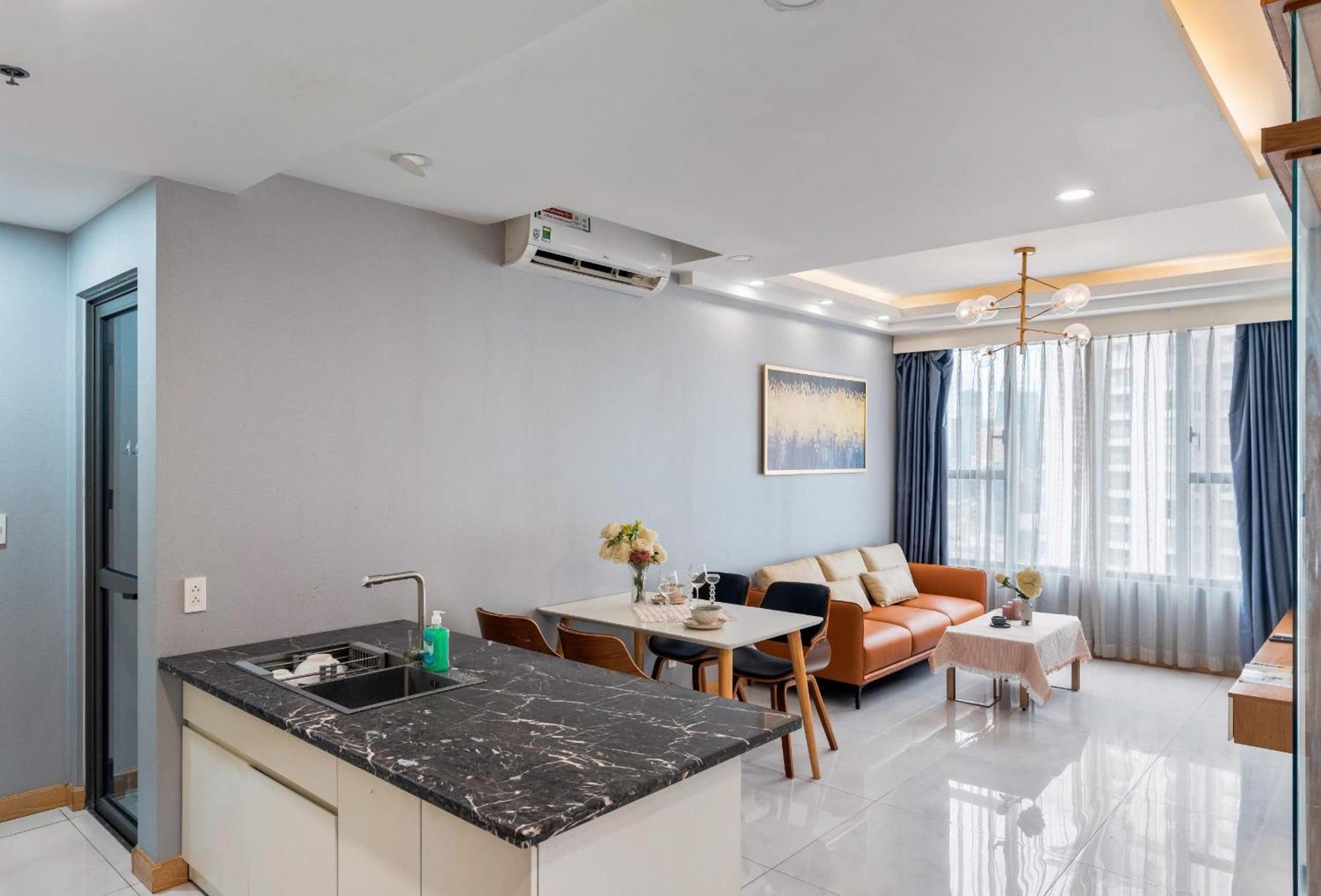 Awesome Rivergate Apartment - Cbd In Hcm City Хошимін Екстер'єр фото